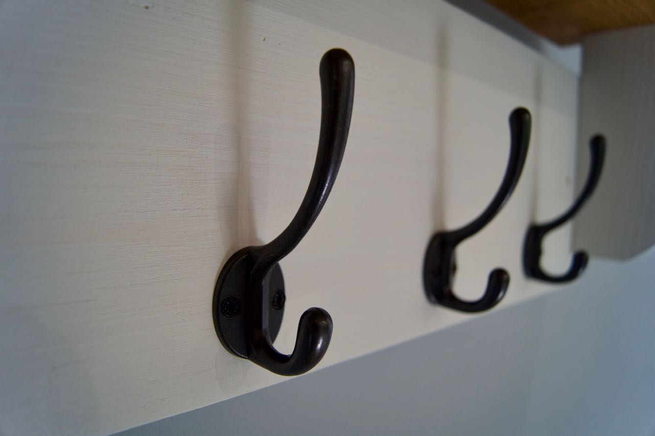 Old White Farmhouse Style Hat / Coat Rack With Shelf & 4 Cast Iron Hooks