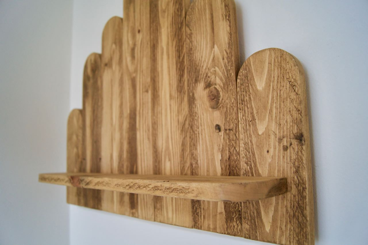 Picket Fence Style Floating Shelf - Increasing Height