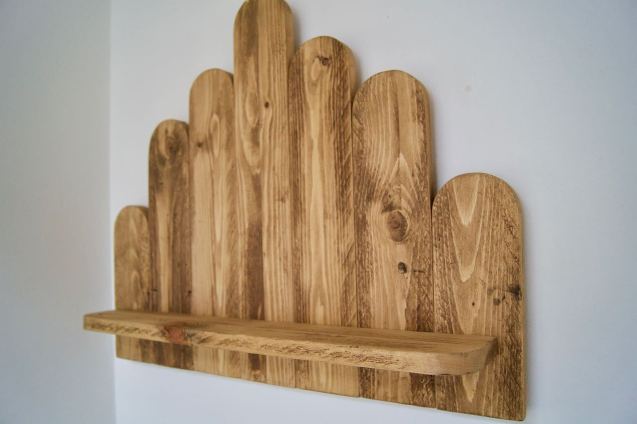 Picket Fence Style Floating Shelf - Increasing Height