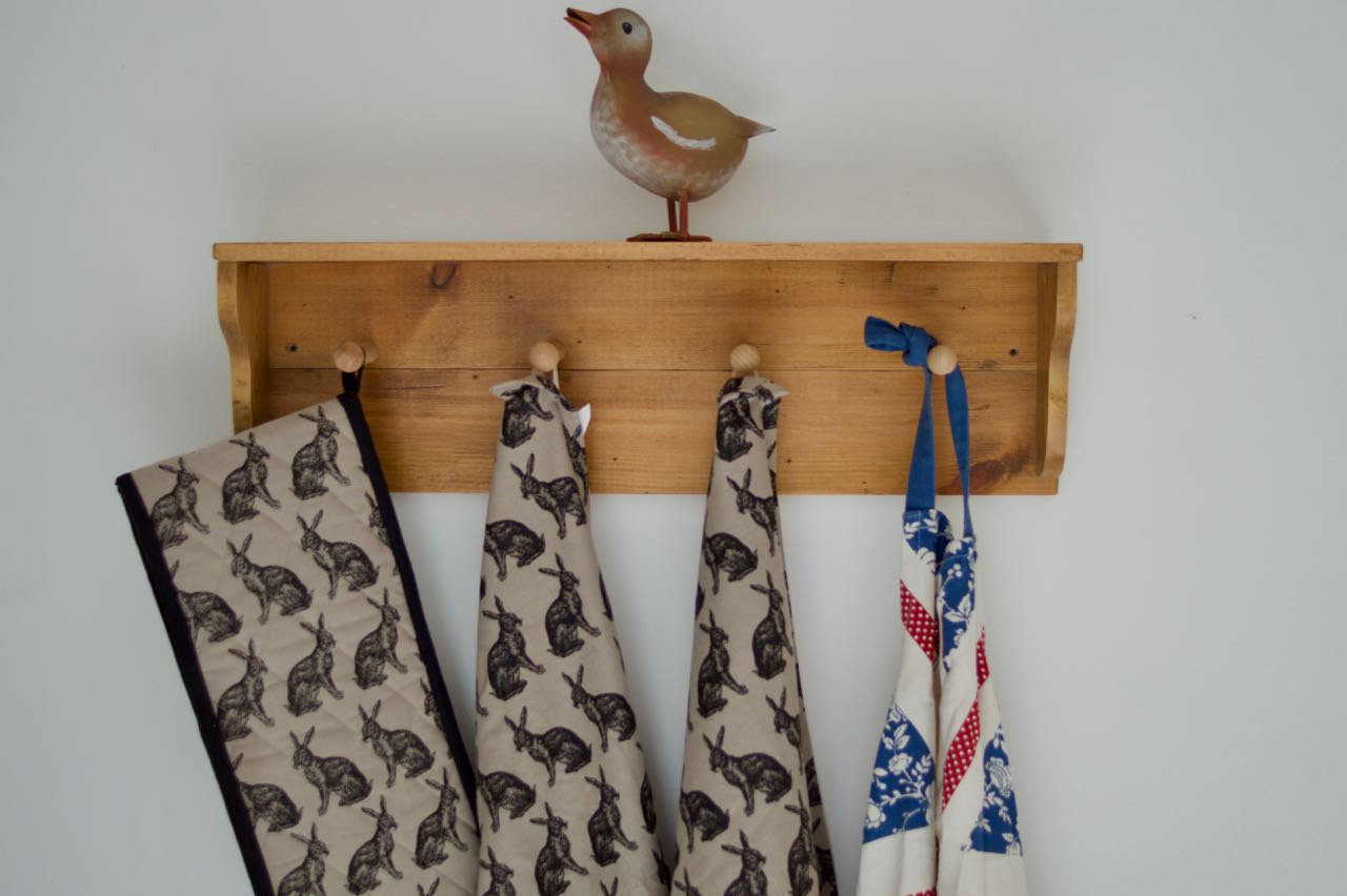 Farmhouse Style Wooden Kitchen Towel & Utensil Holder With Shelf & 4 Pegs