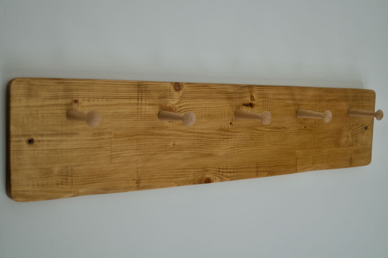 Farmhouse Style Wooden Kitchen Towel & Utensil Holder & 5 Pegs