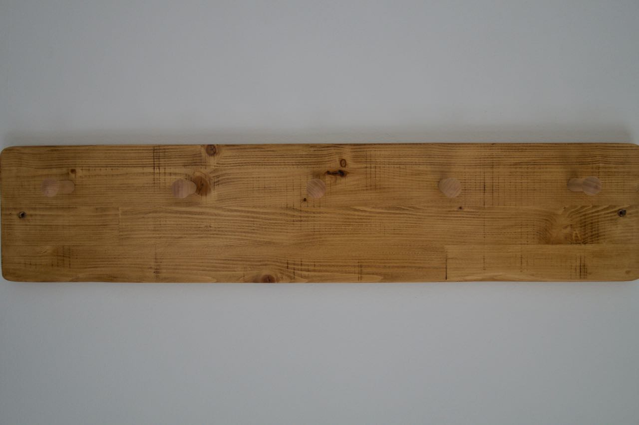 Farmhouse Style Wooden Kitchen Towel & Utensil Holder & 5 Pegs