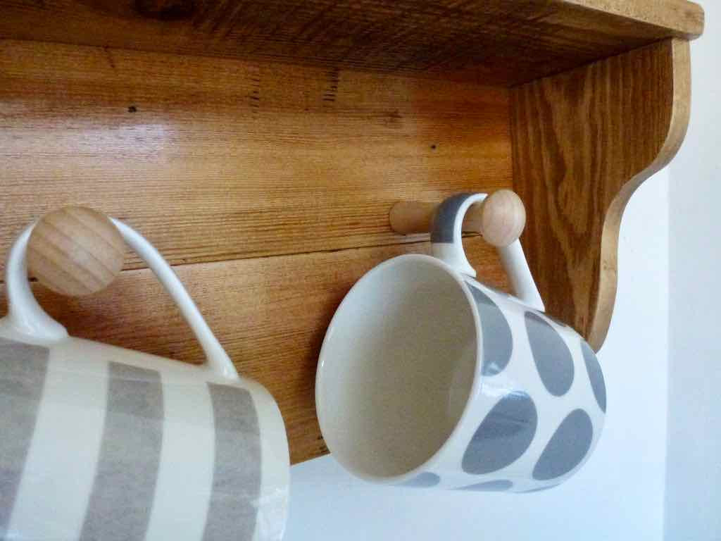 Rustic Mug / Cup Rack With Shelf & 4 Pegs
