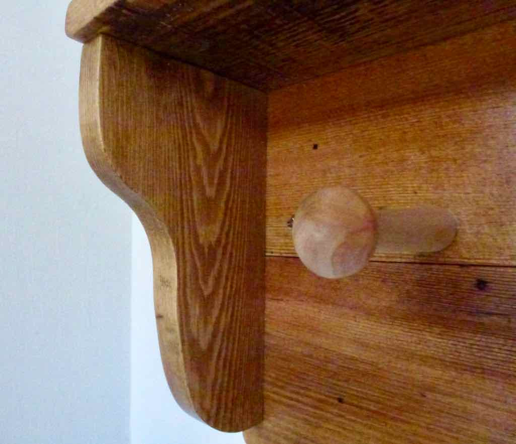 Rustic Mug / Cup Rack With Shelf & 4 Pegs