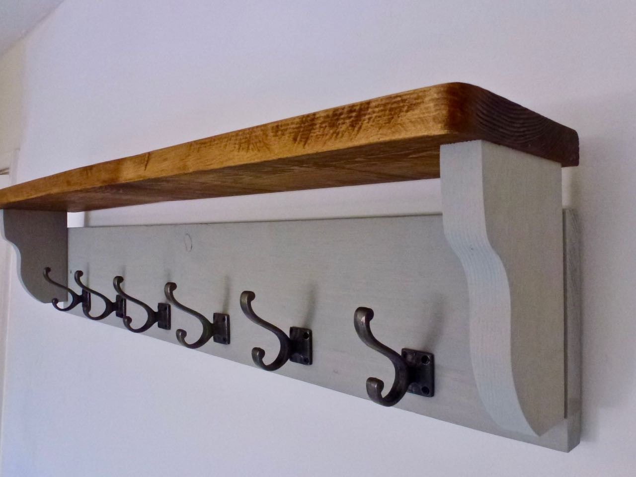 Farmhouse Style  Hat / Coat Rack Complete With Shelf and 6 Stylish Antique Cast Iron Hooks