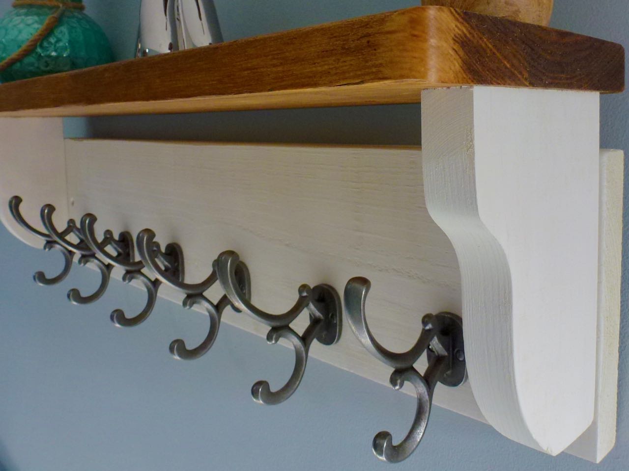 Old White Rustic Hat / Coat Rack With Shelf & 6 Antique Cast Iron Hooks