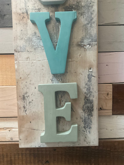 Wooden LOVE Sign | Shabby chic | Rustic | Gift | Christmas | Decor  | Home