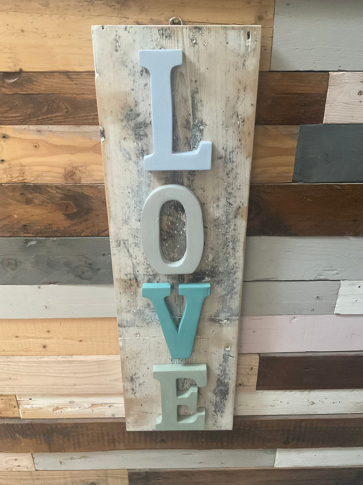 Wooden LOVE Sign | Shabby chic | Rustic | Gift | Christmas | Decor  | Home