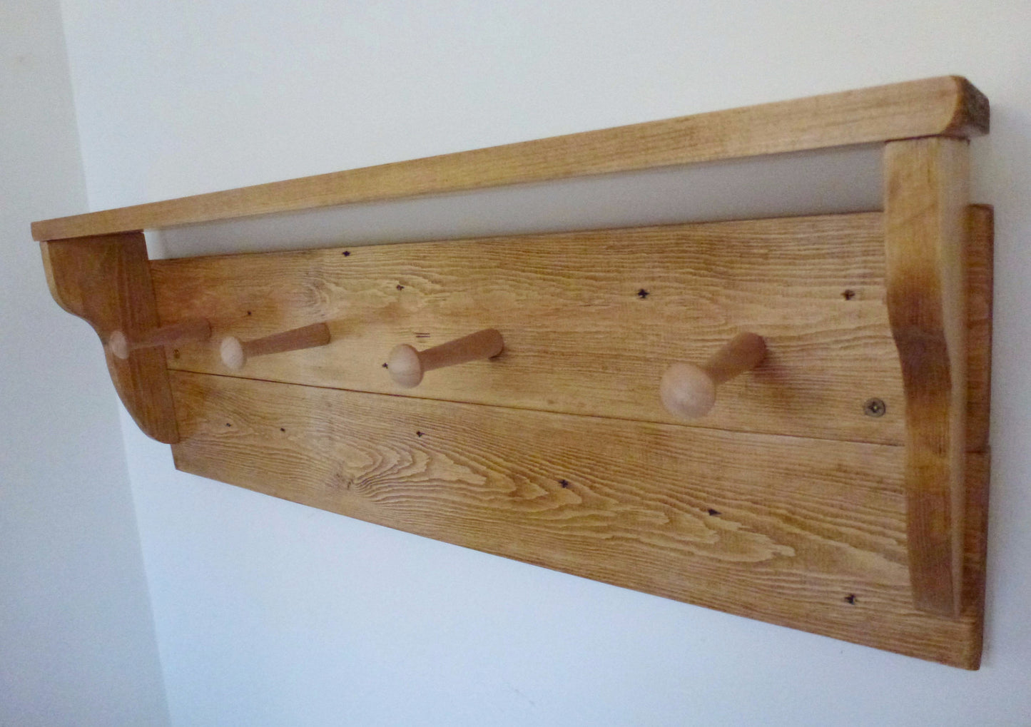Rustic Mug / Cup Rack With Shelf & 4 Pegs